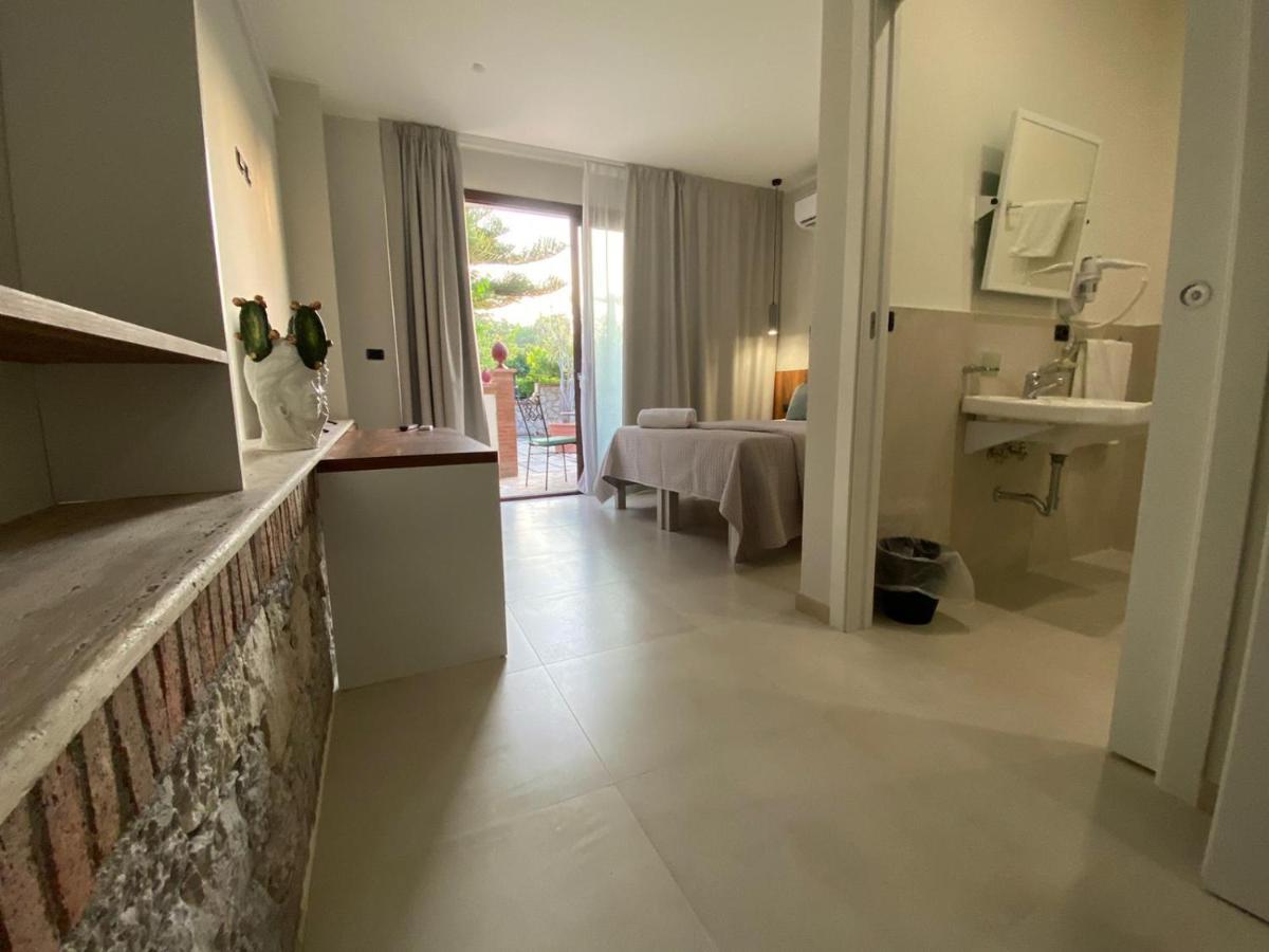 Villa Antonino Giardini Naxos Luaran gambar